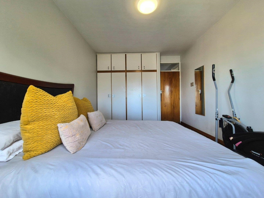 1 Bedroom Property for Sale in Wynberg Upper Western Cape